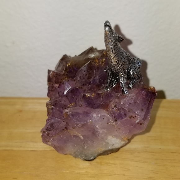 #1148 Rare Collectible Real Amethyst with Wolf - Picture 6 of 12